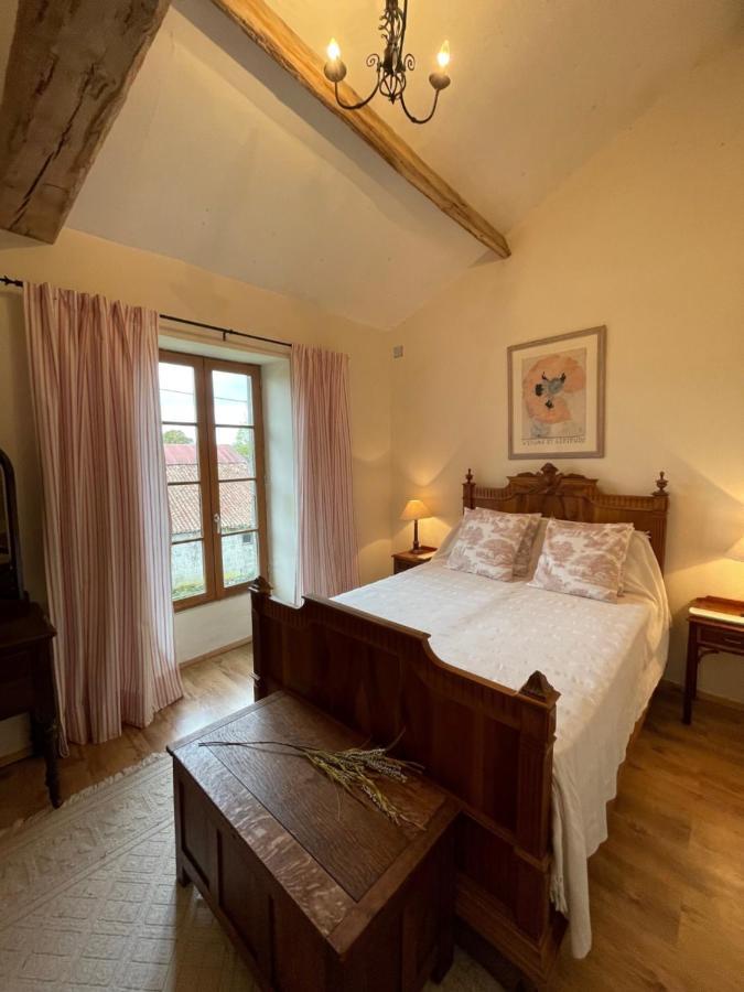 Beautiful Cottage With Private Plunge Pool/Hot Tub - 40 Mins From Puy Du Fou La Chapelle-Saint-Etienne ภายนอก รูปภาพ