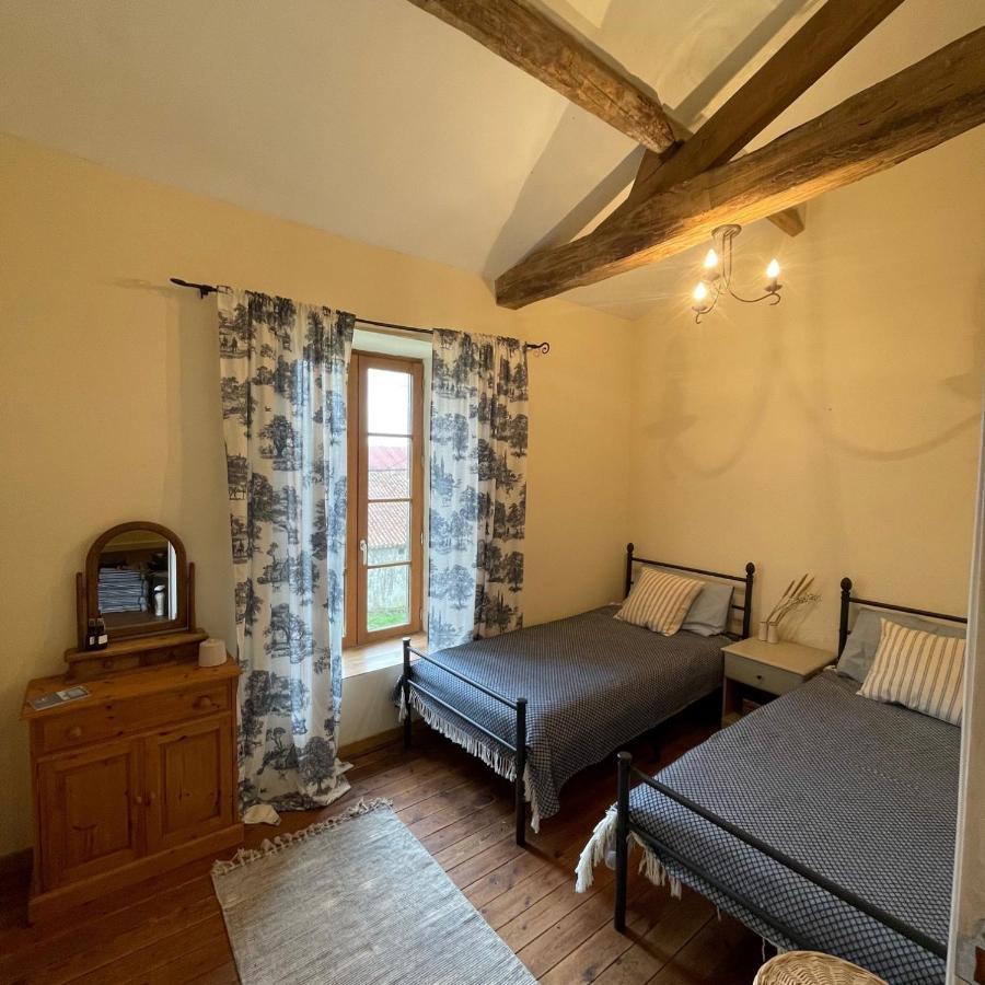 Beautiful Cottage With Private Plunge Pool/Hot Tub - 40 Mins From Puy Du Fou La Chapelle-Saint-Etienne ภายนอก รูปภาพ